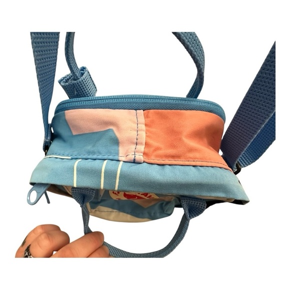 Fjallraven Kanken Art Sling - Picture 2 of 8